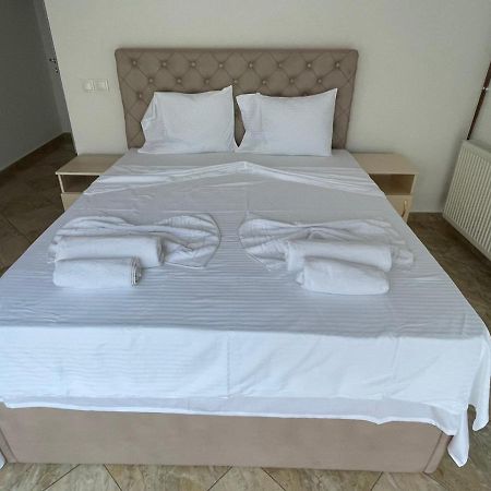 Hotel Montenegro Struga Eksteriør billede