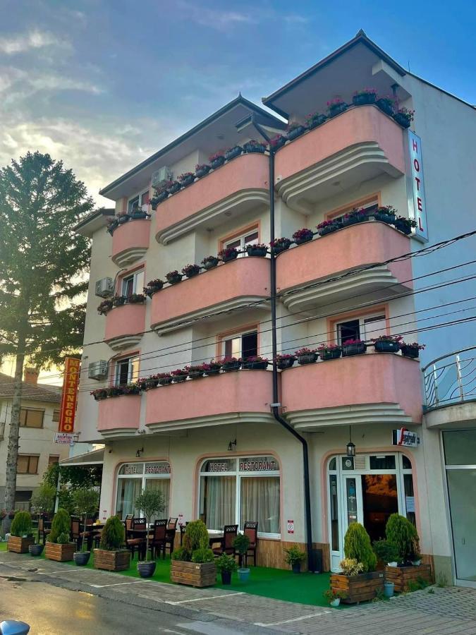 Hotel Montenegro Struga Eksteriør billede